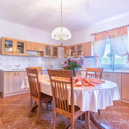 Aretha - Mpolo Vakantiehuis