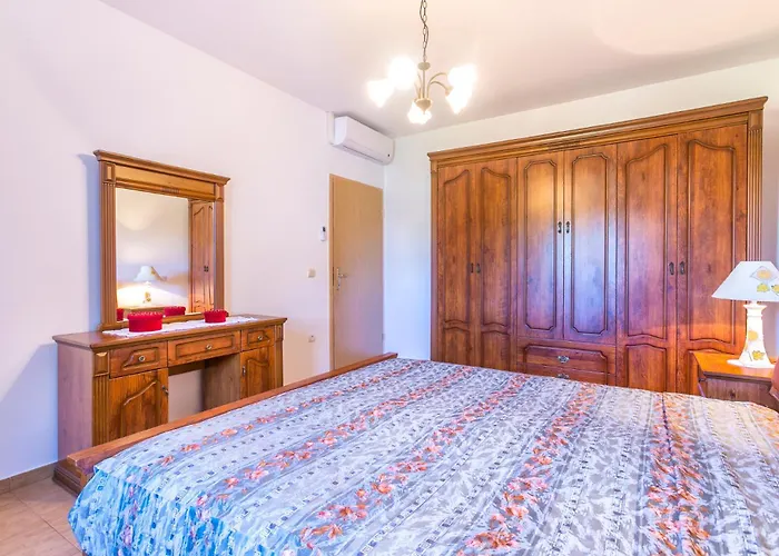 Vakantiehuis Aretha - Mpolo