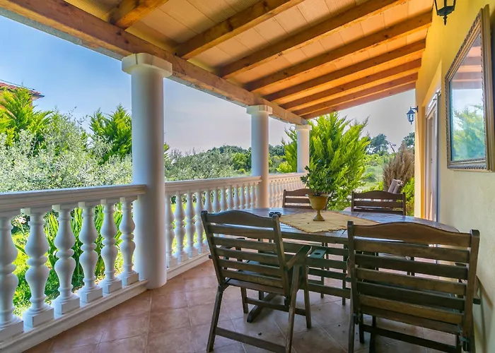 Vakantiehuis Aretha - Mpolo *